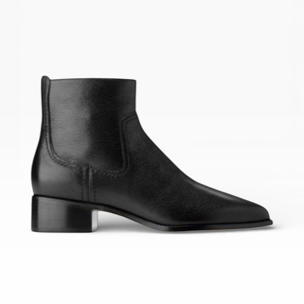 Cole Haan Naia Pointed Toe Black Booties – 9.5B